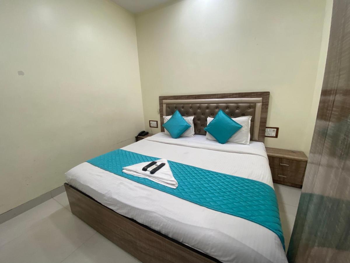 Hotel Apsara- Near J J Hospital Mumbai Exterior photo