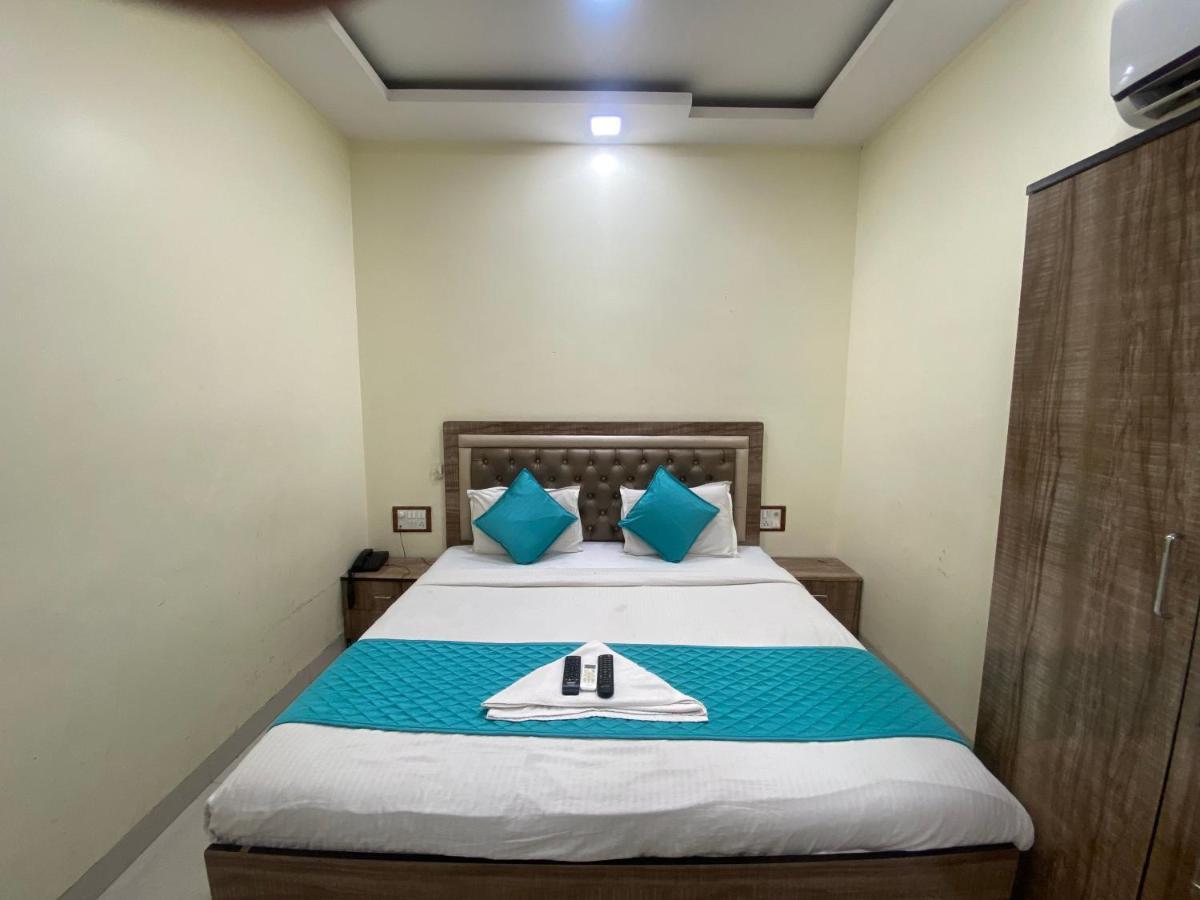 Hotel Apsara- Near J J Hospital Mumbai Exterior photo