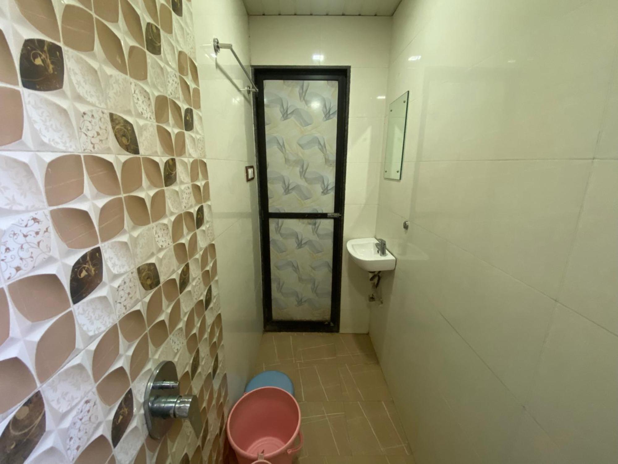Hotel Apsara- Near J J Hospital Mumbai Exterior photo